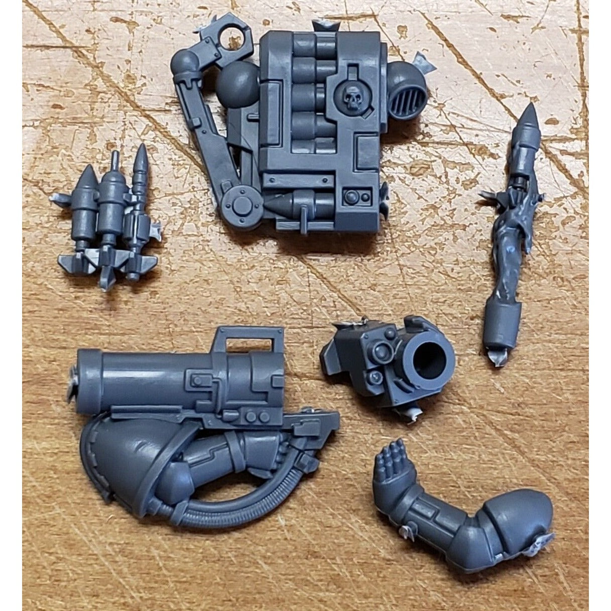 40k Space Marine Bits Devastator Missile Launcher w/ammo 40k