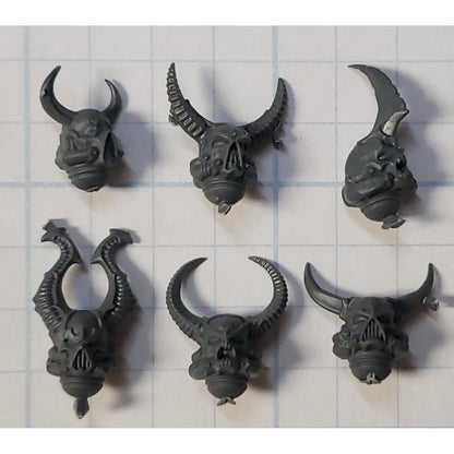 40k Chaos Space Marine Bits Chosen Horned Heretic Heads Helmet x6