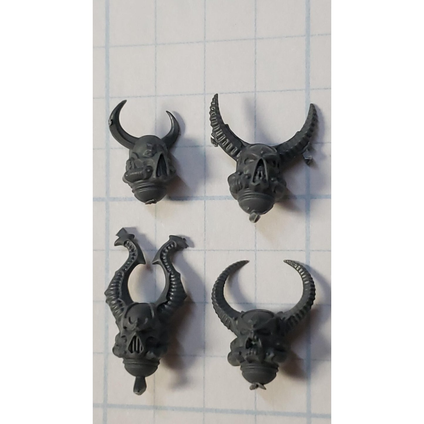40k Chaos Space Marine Bits Chosen Horned Heretic Heads Helmet x6