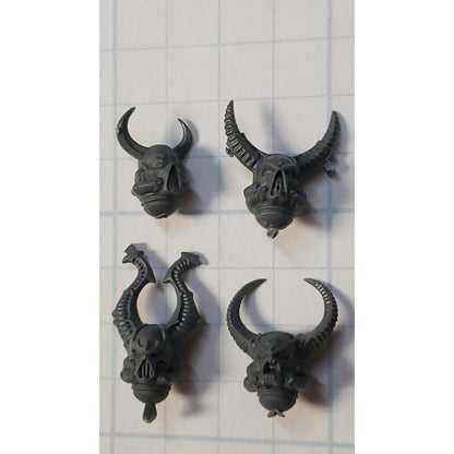 40k Chaos Space Marine Bits Chosen Horned Heretic Heads Helmet x6