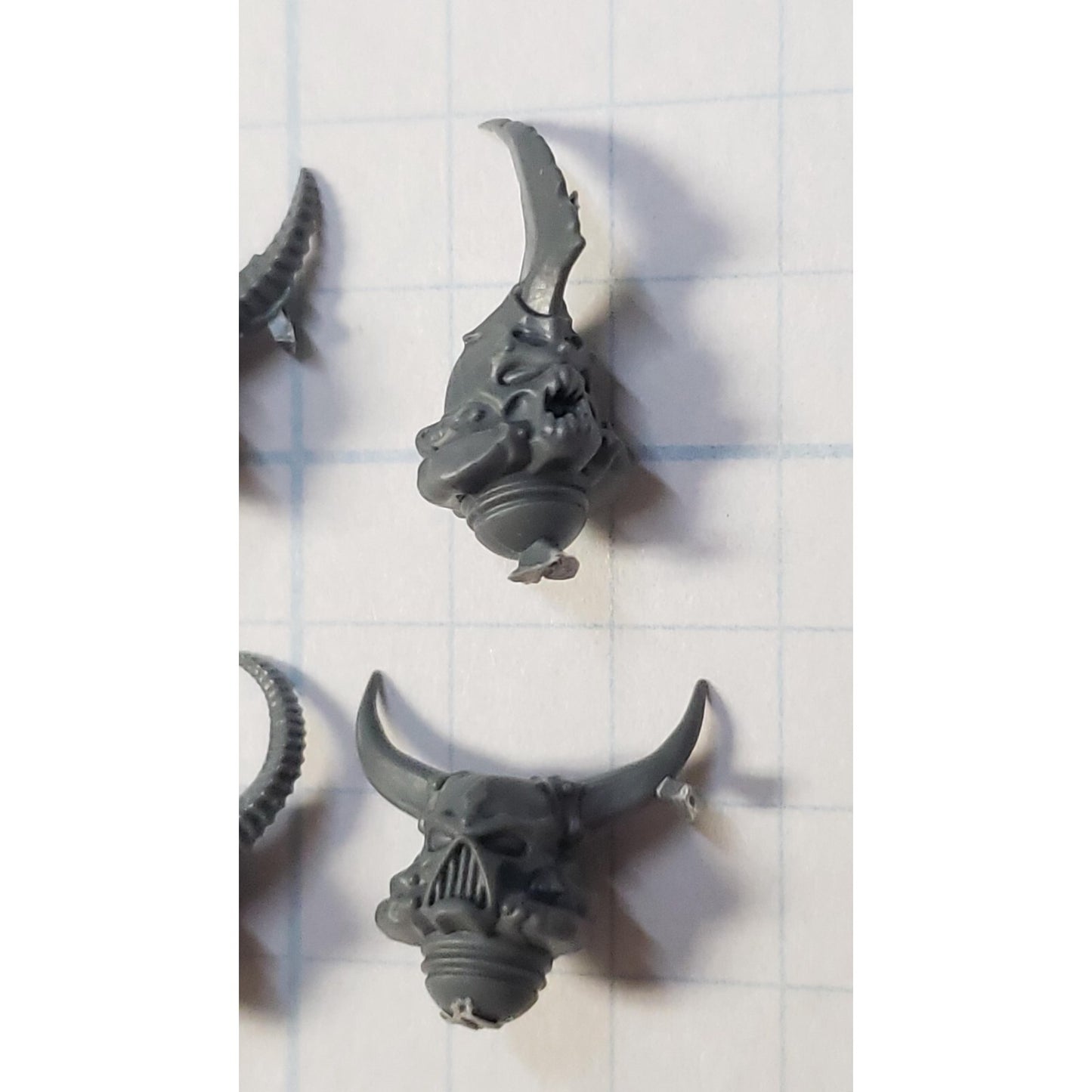 40k Chaos Space Marine Bits Chosen Horned Heretic Heads Helmet x6