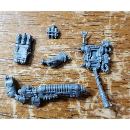 40k Adeptus Mechanicus Bits Skitarii Vanguard Ranger Plasma Caliver w Backpack