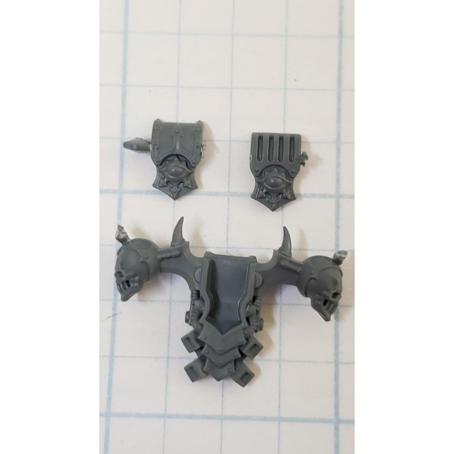 40K Chaos Space Marine Bits Legionary Champion Backpack w Icons #140