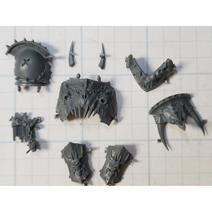 40k Chaos Space Marines Bits Daemon Prince Chest Bracers Pads A