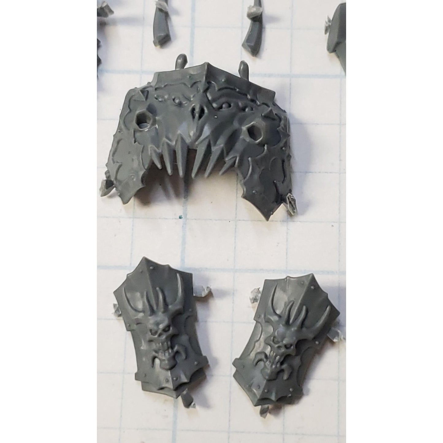 40k Chaos Space Marines Bits Daemon Prince Chest Bracers Pads A