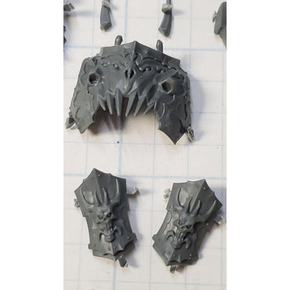 40k Chaos Space Marines Bits Daemon Prince Chest Bracers Pads A