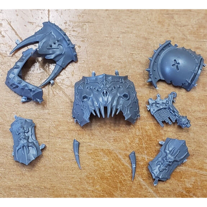 40k Chaos Space Marines Bits Daemon Prince Chest Bracers Pads A