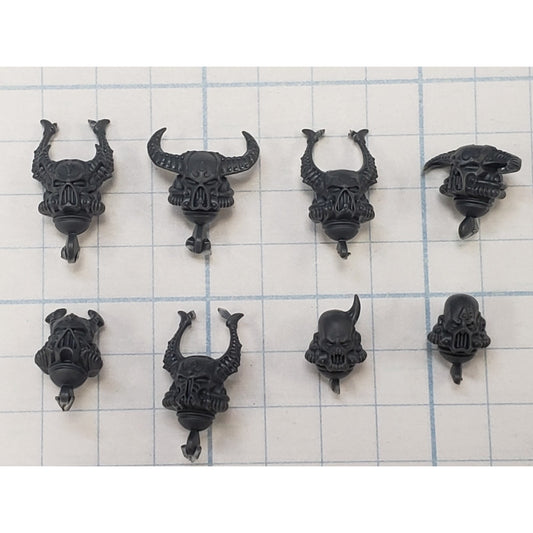 40K Chaos Space Marine Bits Legionary Heads w Horns x8 Veteran Set
