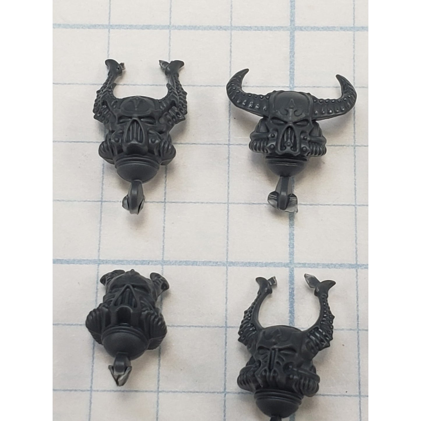 40K Chaos Space Marine Bits Legionary Heads w Horns x8 Veteran Set