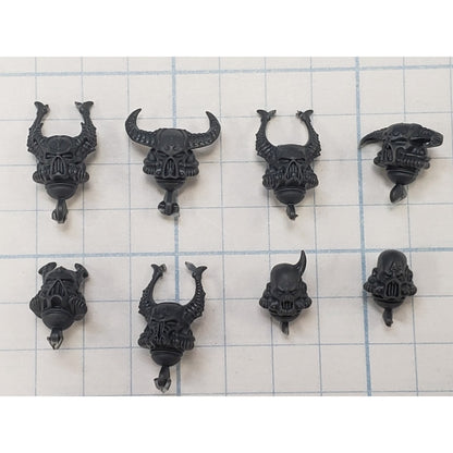 40K Chaos Space Marine Bits Legionary Heads w Horns x8 Veteran Set