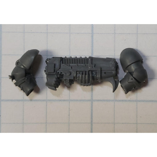 40K Chaos Space Marine Bits Legionary Plasmagun #73