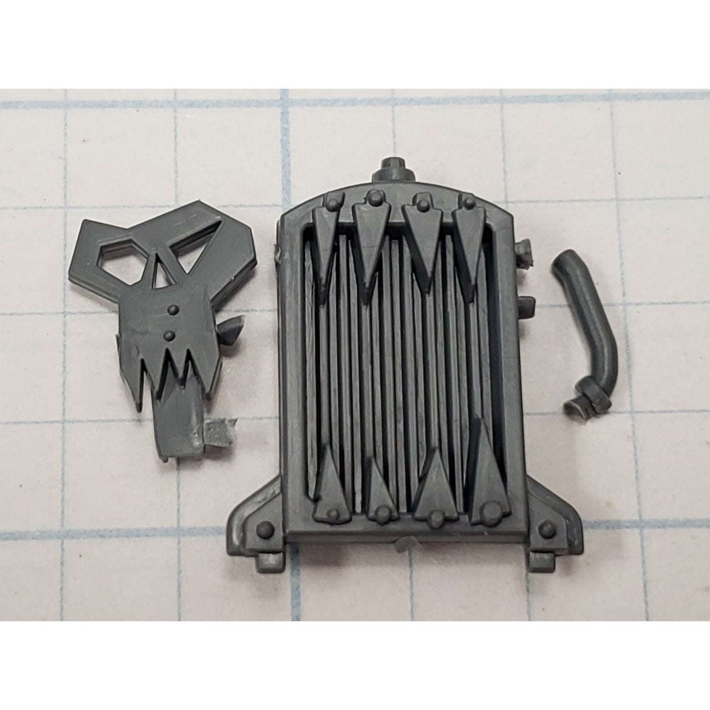 40k Ork Bits Trukk Engine Radiator w Hose & Skull Icon Set