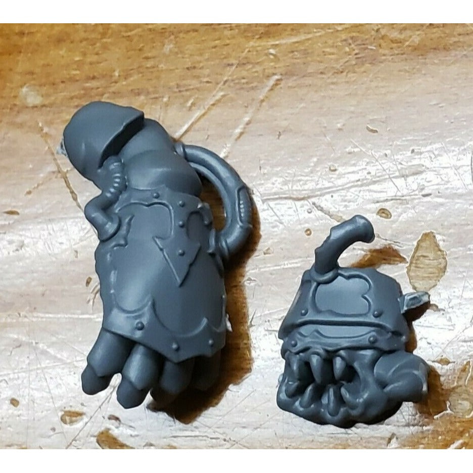 40k Chaos Space Marine Bits Chosen Engraved Power Fist w/Maw
