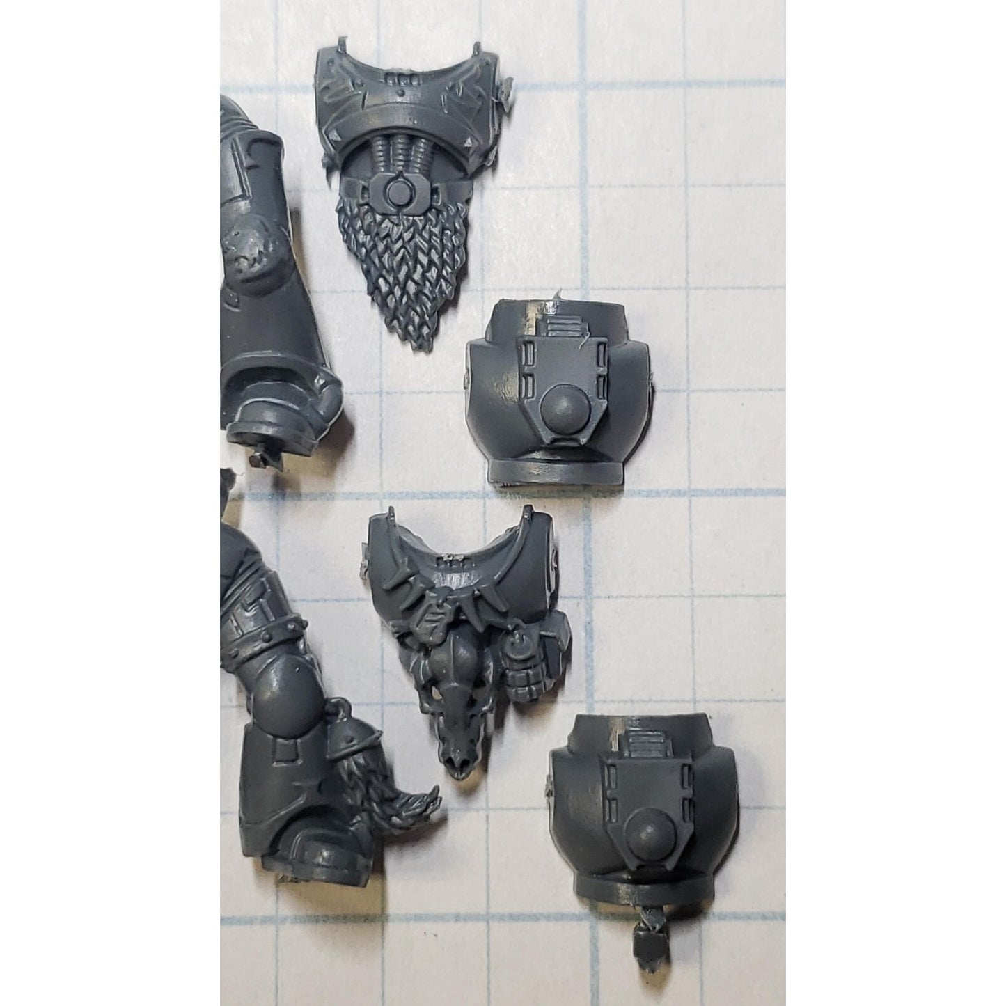 40k Space Wolves Bits Wolf Pack Grey Hunter Blood Claws Torso & Legs x4 Set