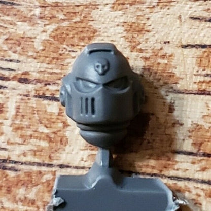 40k Space Marines Bits Bladeguard Veteran Crusader Sgt Helmet Head #63