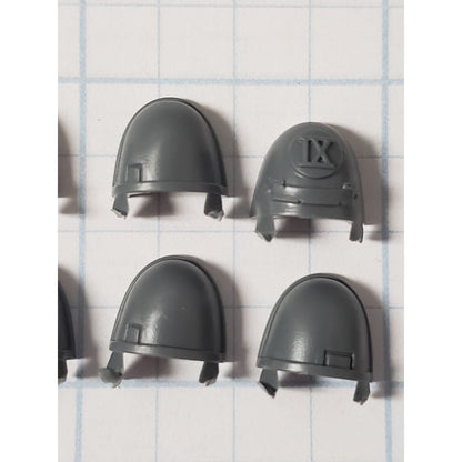40k Space Marine Bits Devastator Plain & Decorated Shoulder Pad x8
