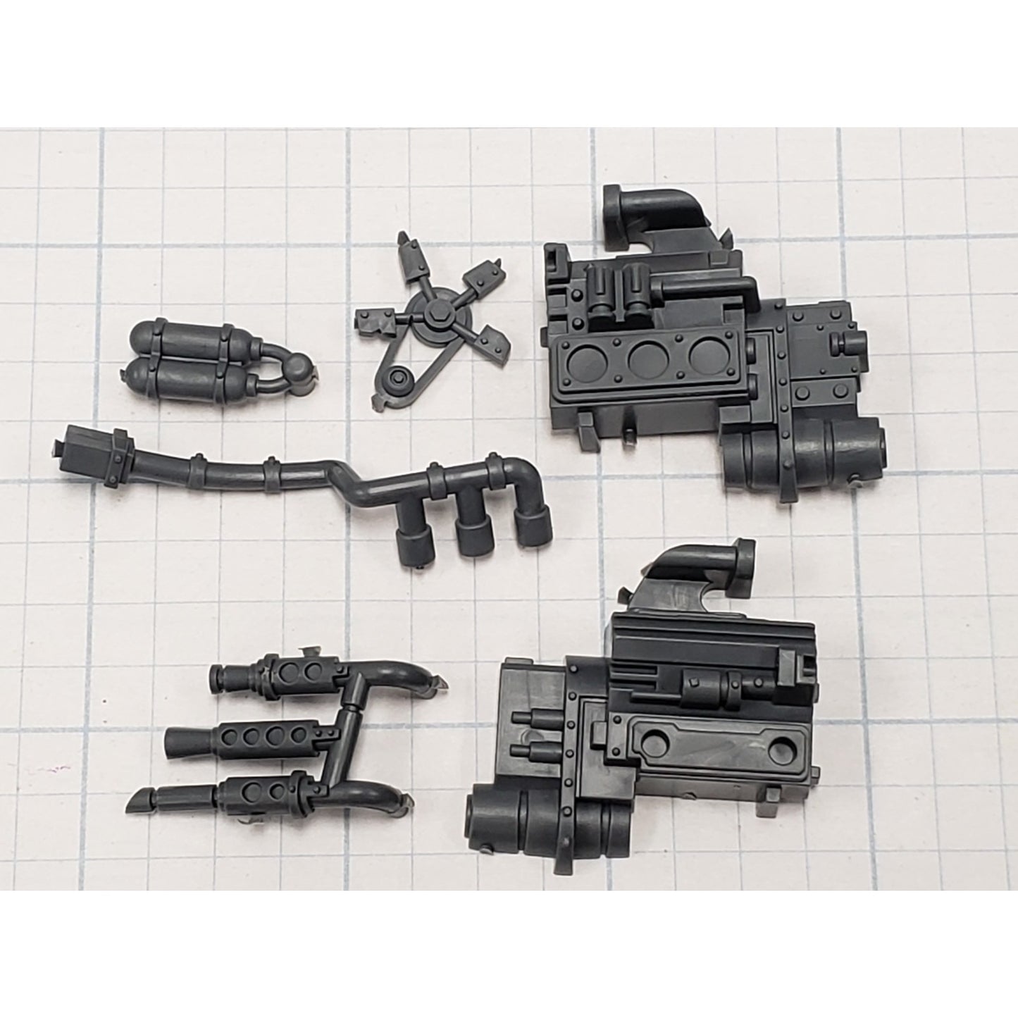 40k Ork Bits Trukk Engine w Turbo & Exhaust Pipes Set
