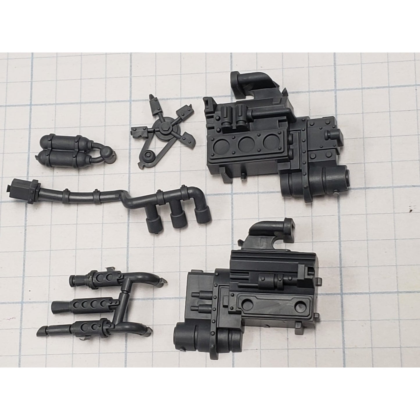 40k Ork Bits Trukk Engine w Turbo & Exhaust Pipes Set