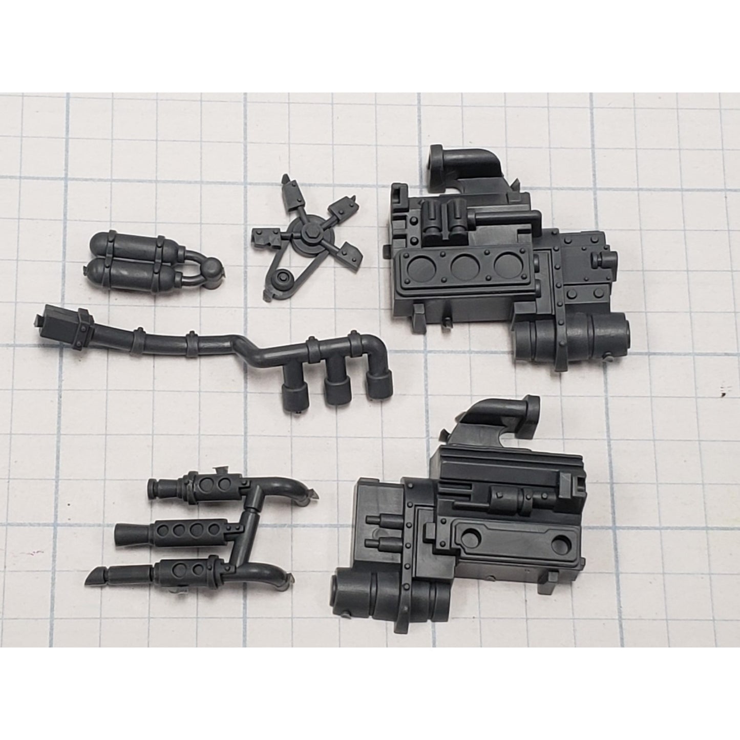 40k Ork Bits Trukk Engine w Turbo & Exhaust Pipes Set