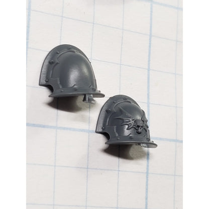 40k Night Lords Bits Nemesis Claws Kill Team Shoulder Pads B26
