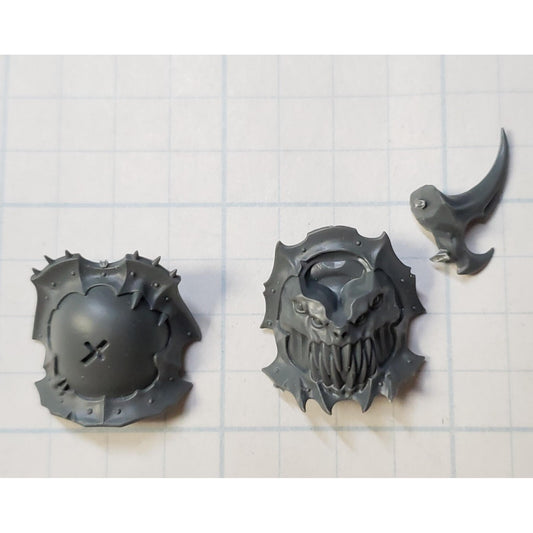 40k Chaos Space Marines Bit Daemon Prince Power Armor Shoulder Pads
