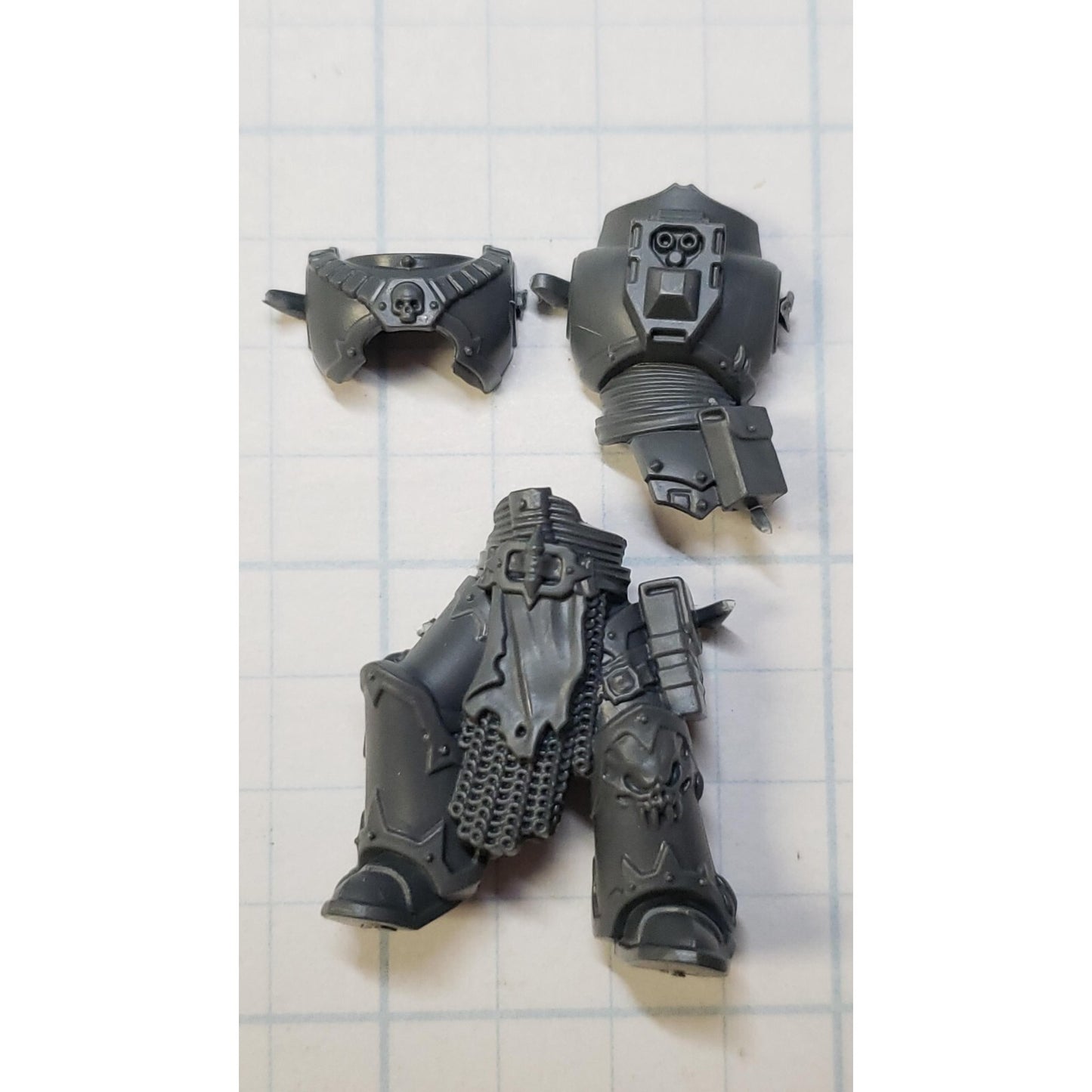 40K Chaos Space Marine Bits Legionary Torso Legs #10
