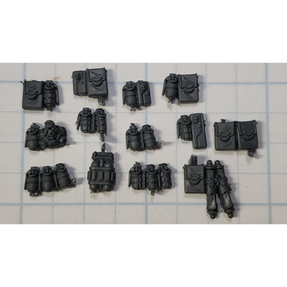 30K Space Marine Bits Mark VI Assault Squad Pouches Grenades P13