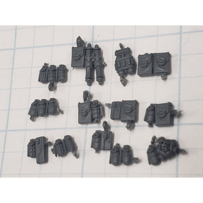 30K Space Marine Bits Mark VI Assault Squad Pouches Grenades P13