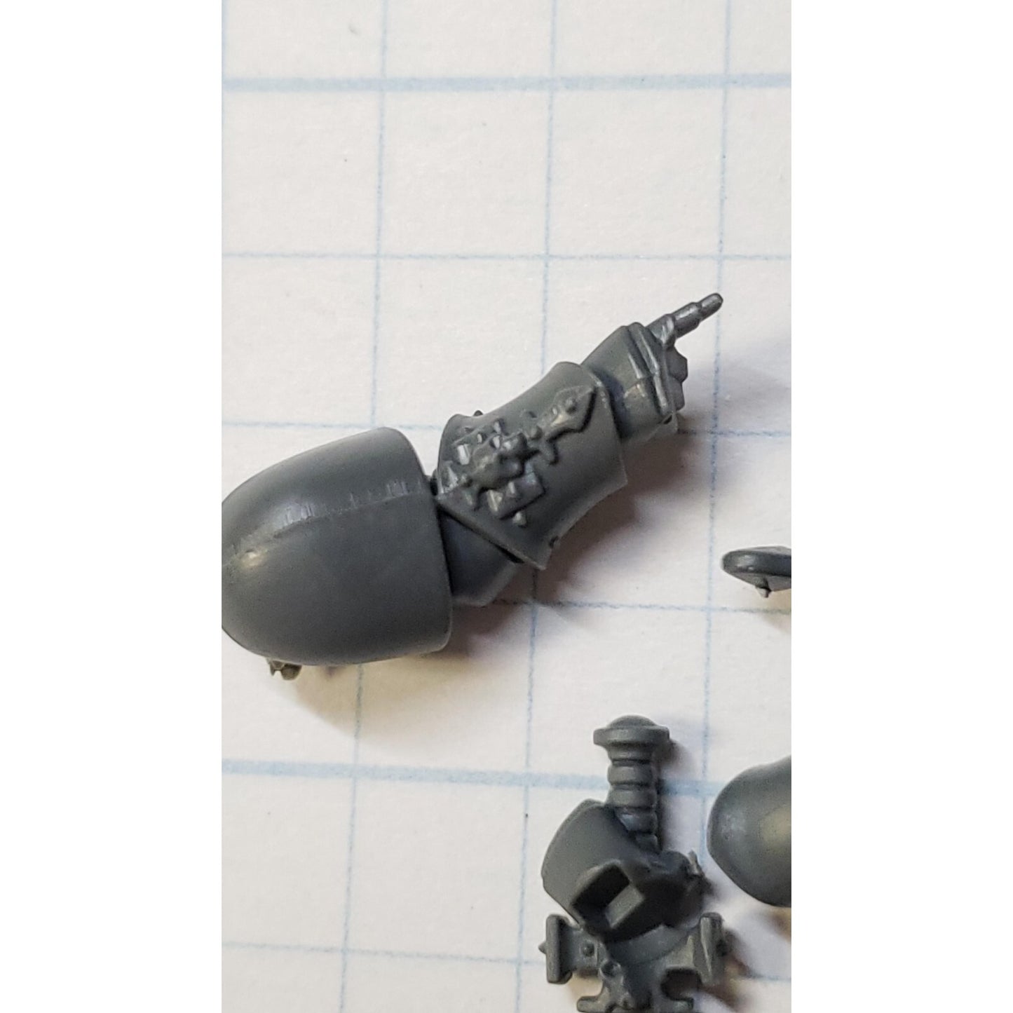 40k Space Marines Bits Bladeguard Veteran Pointing Arm & Hand on Sword