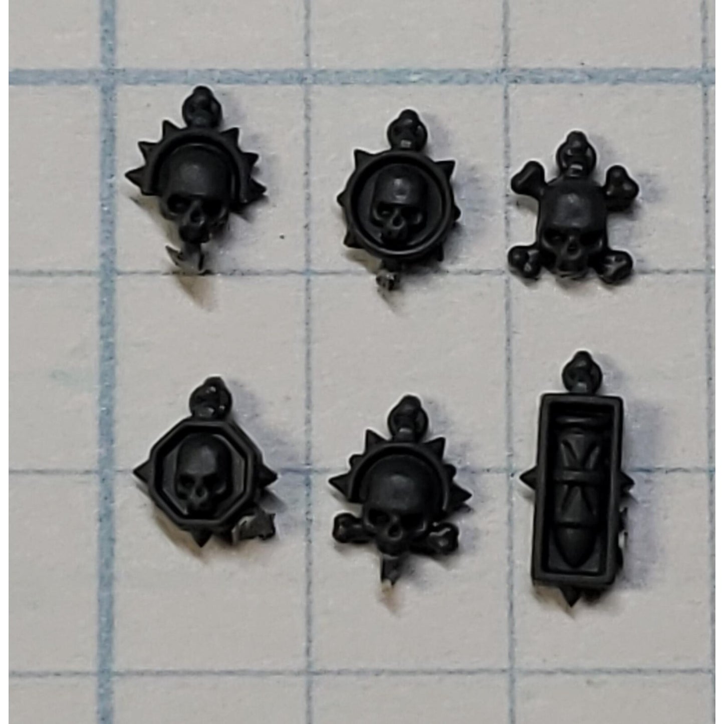 40K Space Marine Bits Infiltrator Incursor Veteran Crux Medal Relic Honors #94