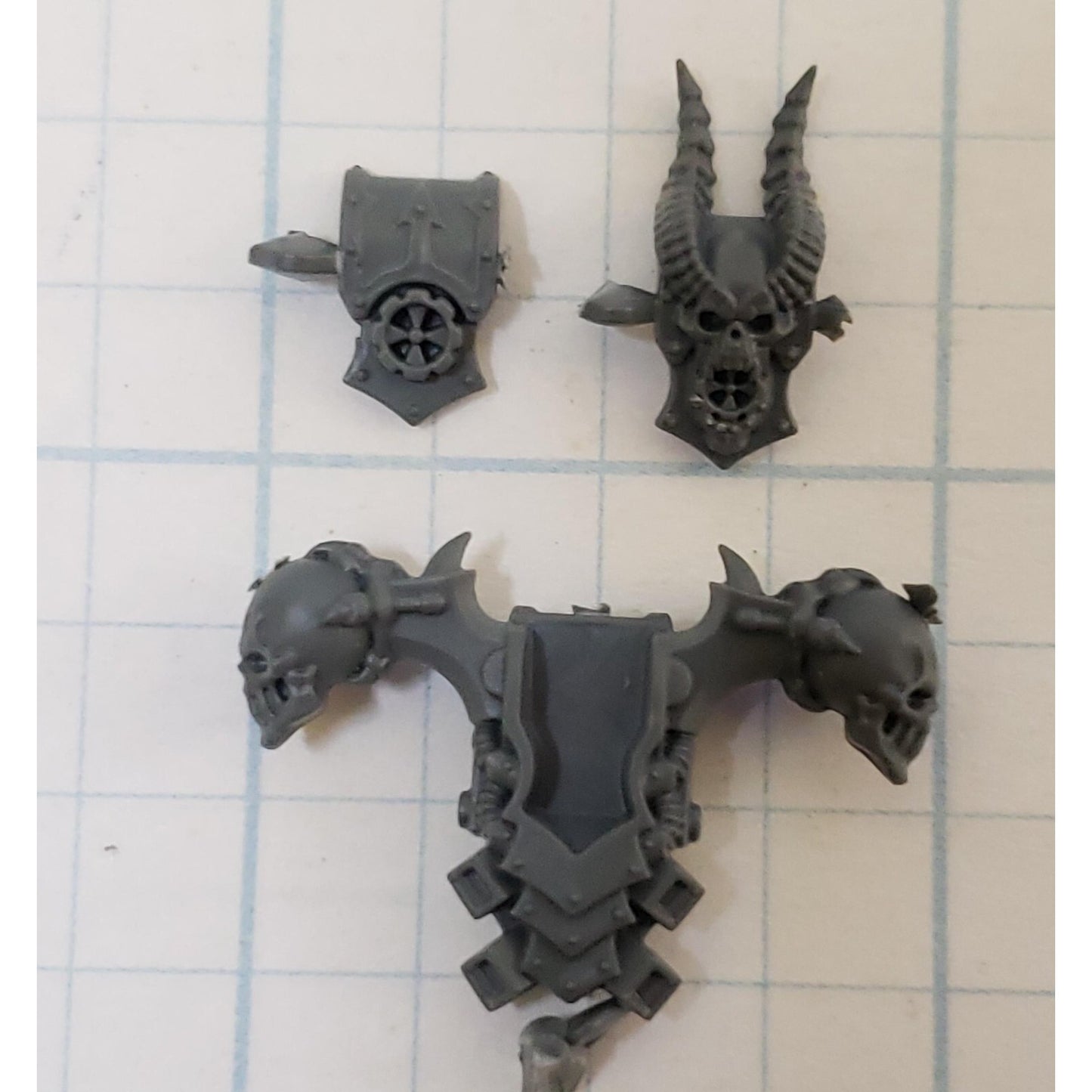40K Chaos Space Marine Bits Legionary Champion Backpack w Icons #143