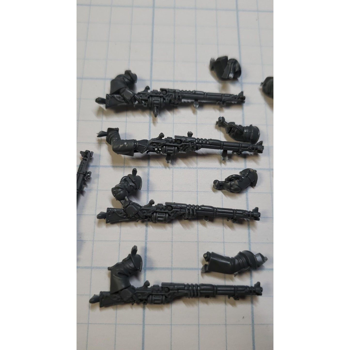40k Adeptus Mechanicus Bits Skitarii Ranger Galvanic Rifles w Arms  x8 Set