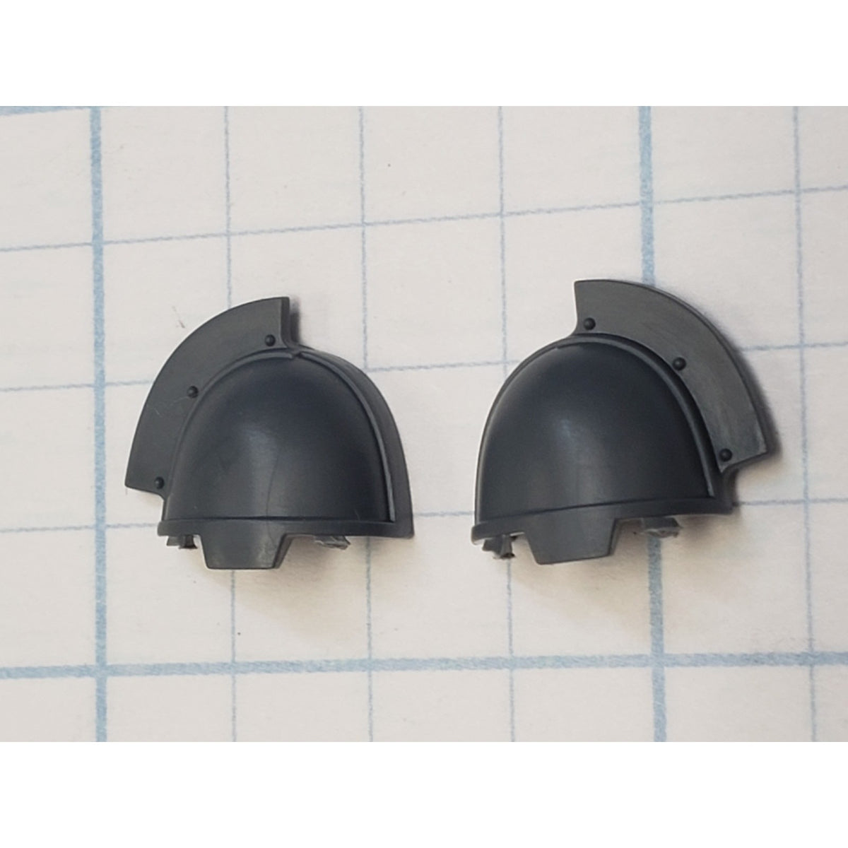 40k Space Marine Bits Aggressor Gravis Crest Pip Shoulder Pads #60