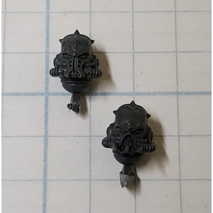40K Chaos Space Marine Bits Legionary Heads w Helmet x2 #119