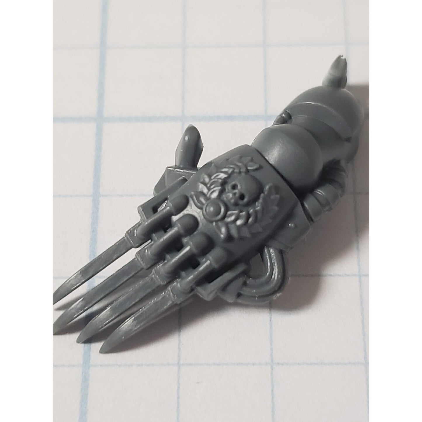 40k Space Marine Bits Devastator Left Lightning Claw Laurels