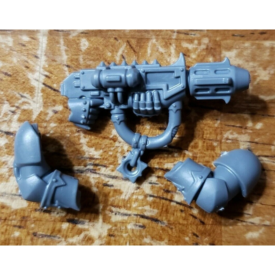 40K Chaos Space Marine Bits Legionary Meltagun w Arms #32