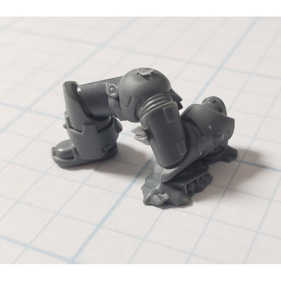 40k Space Marines Bits Devastator Engraved Kneeling Legs