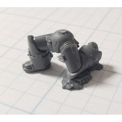 40k Space Marines Bits Devastator Engraved Kneeling Legs