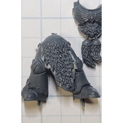40k Space Wolves Bits Wolf Pack Wolf Guard Torso Legs w Pelt Tabard & Tails