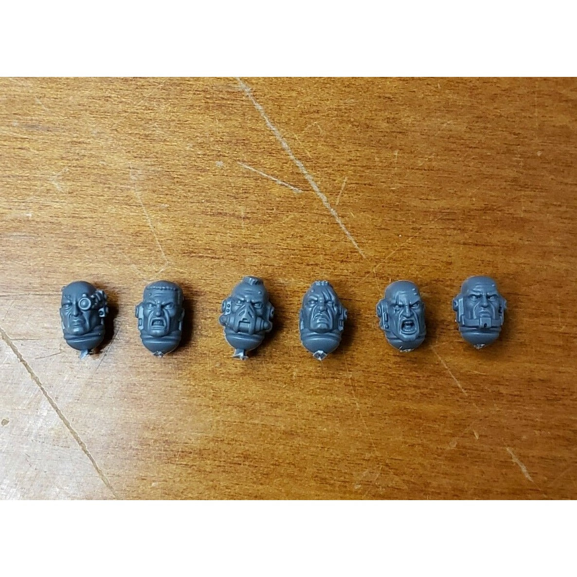 40K Space Marine Bits Primaris Intercessor Veteran Heads x6 Set  - BARE