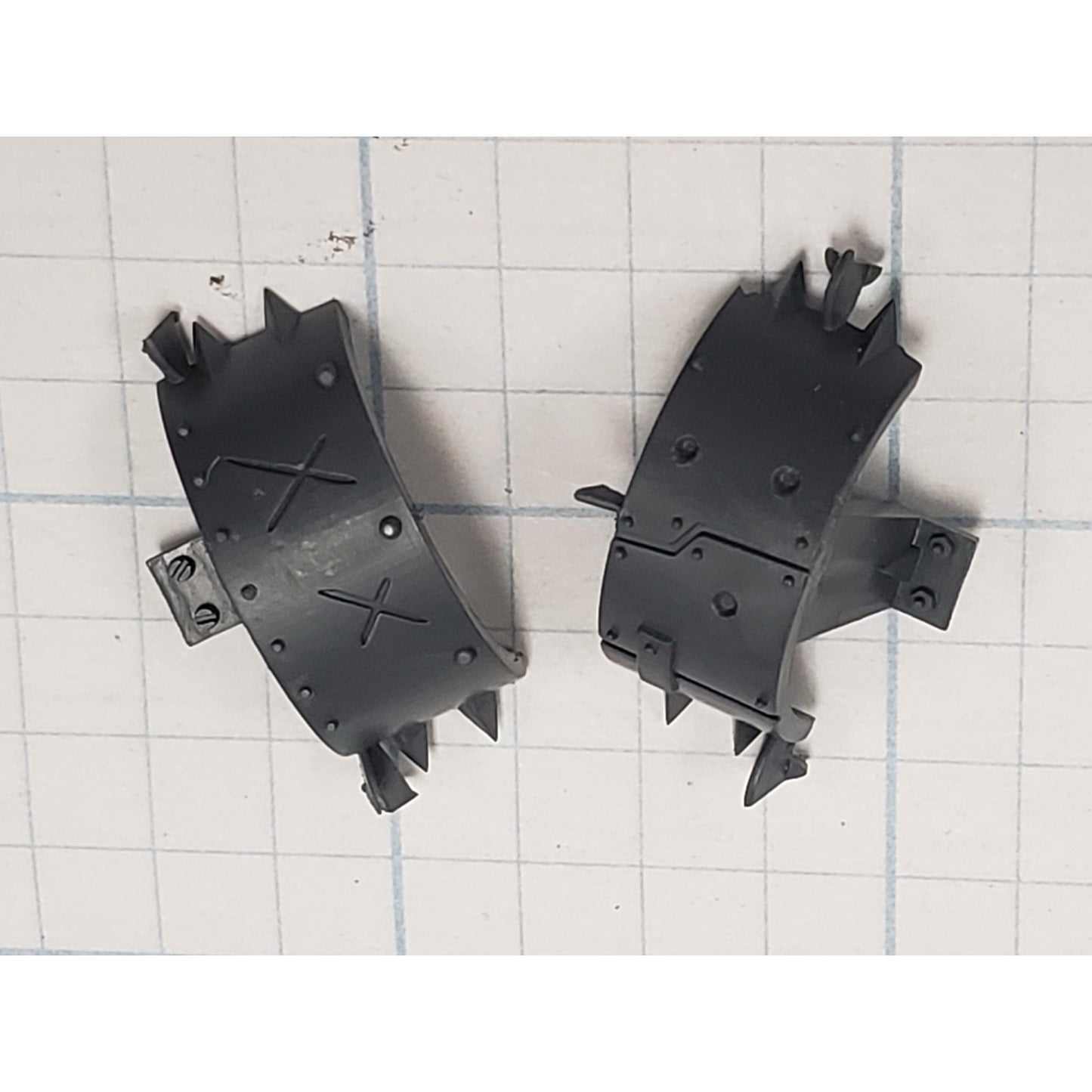 40k Ork Bits Deff Dread Small Spiky Shoulder Pads Set  #3554