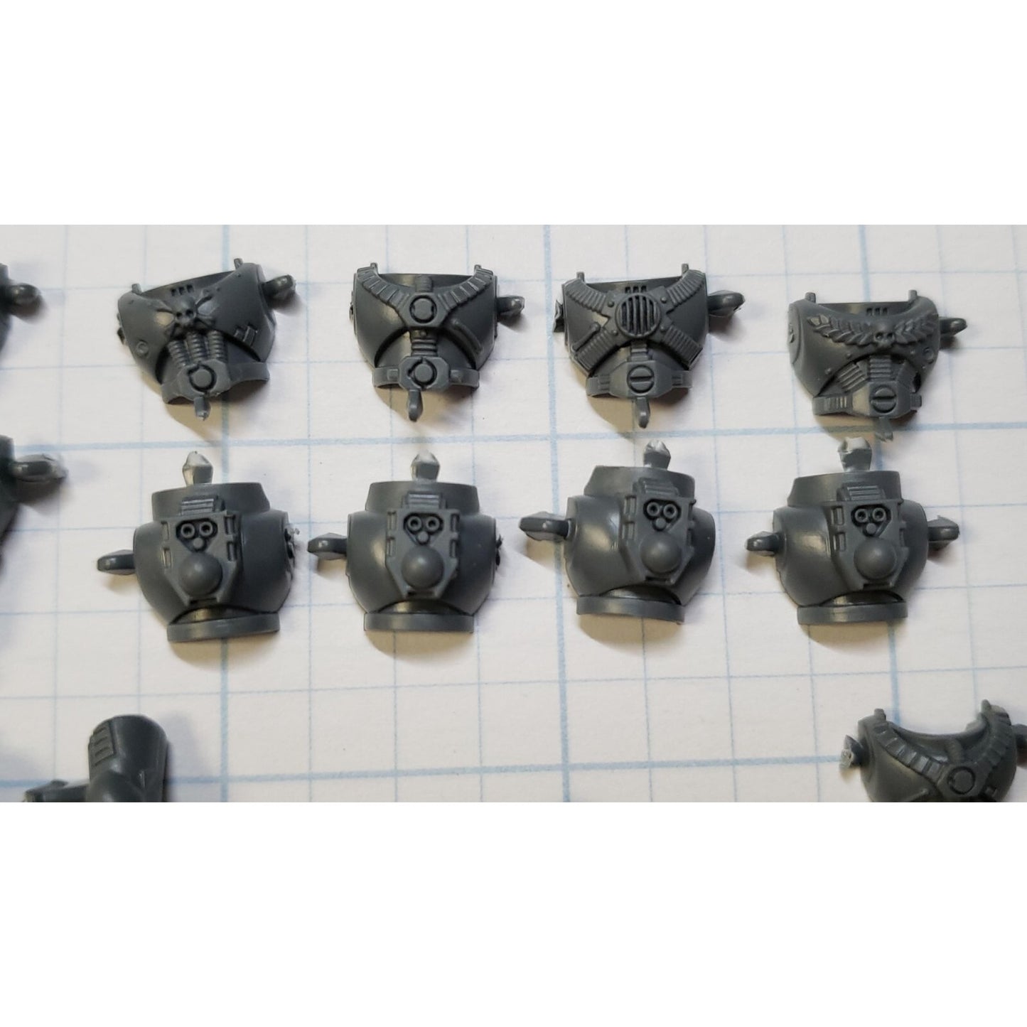 40k Space Marines Bits Devastator Engraved Torso Legs Sets
