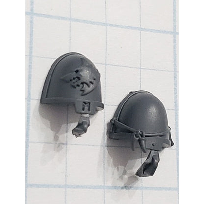 40k Space Wolves Bits Grey Hunters Pack Leader Shoulder Pads #62 Set