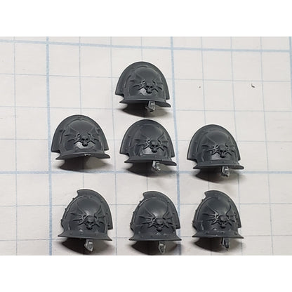 40k Night Lords Bits Nemesis Claws Kill Team Shoulder Pads x7 Set B46
