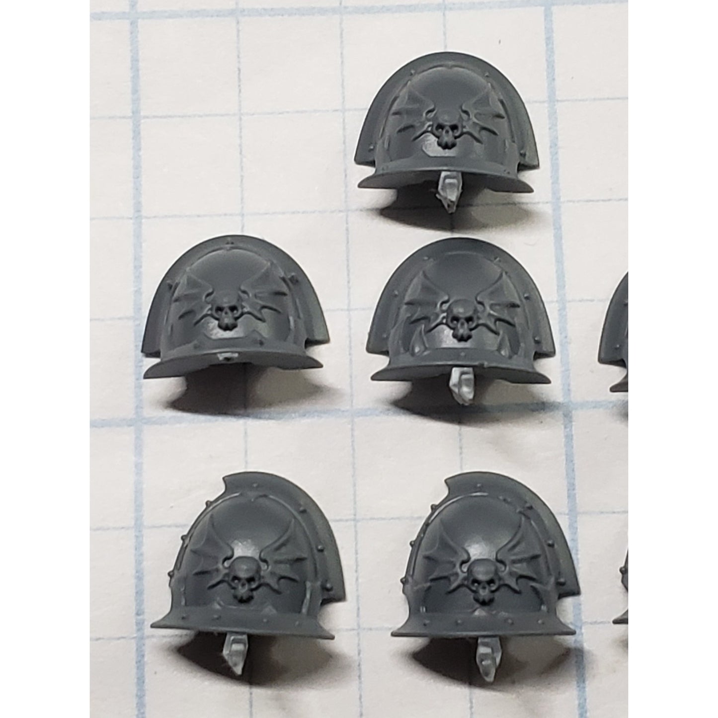 40k Night Lords Bits Nemesis Claws Kill Team Shoulder Pads x7 Set B46
