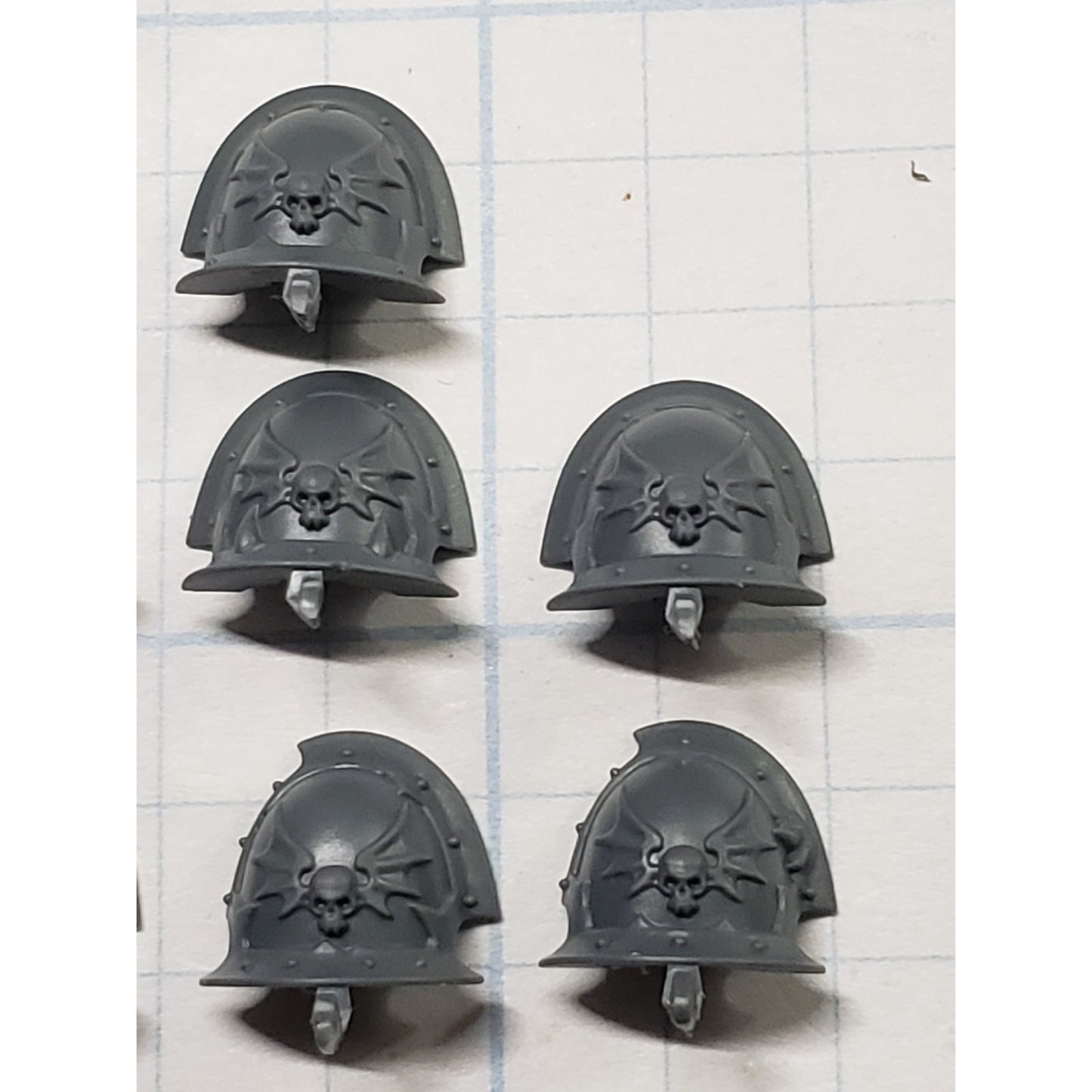 40k Night Lords Bits Nemesis Claws Kill Team Shoulder Pads x7 Set B46