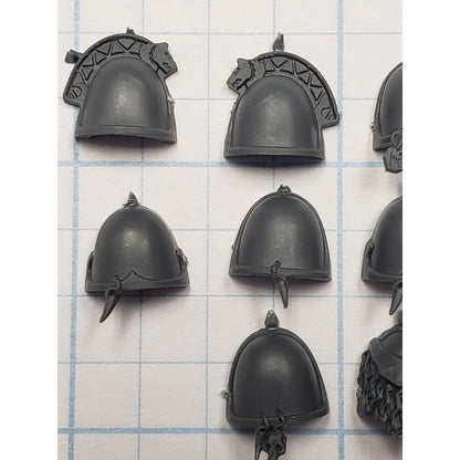 40k Space Wolves Bits Wolf Pack Grey Hunter & Blood Claws Shoulder Pad x10 Set