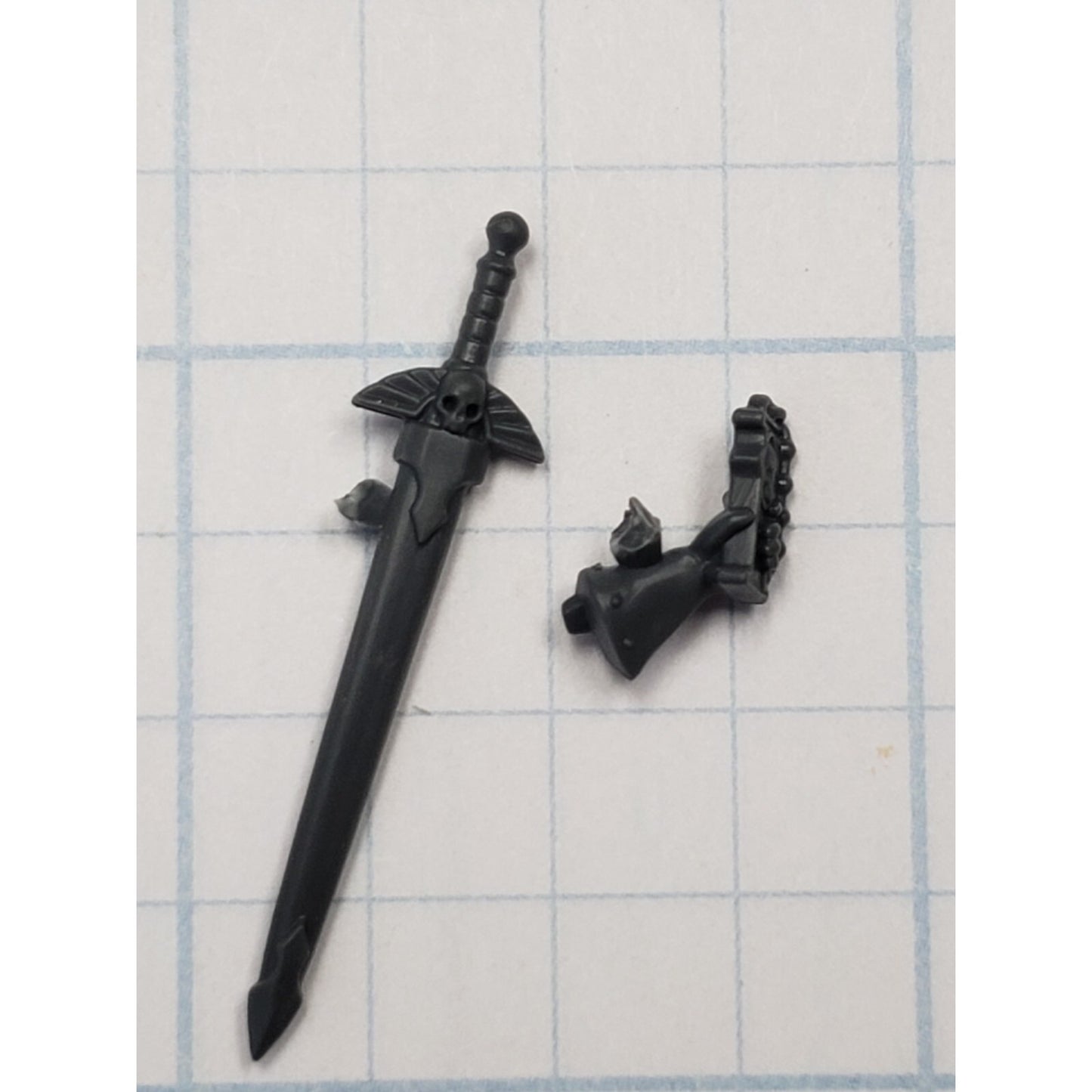 40K Adeptus Sororitas Bits Battle Sister Squad Superior Icon & Sword Sheath Set
