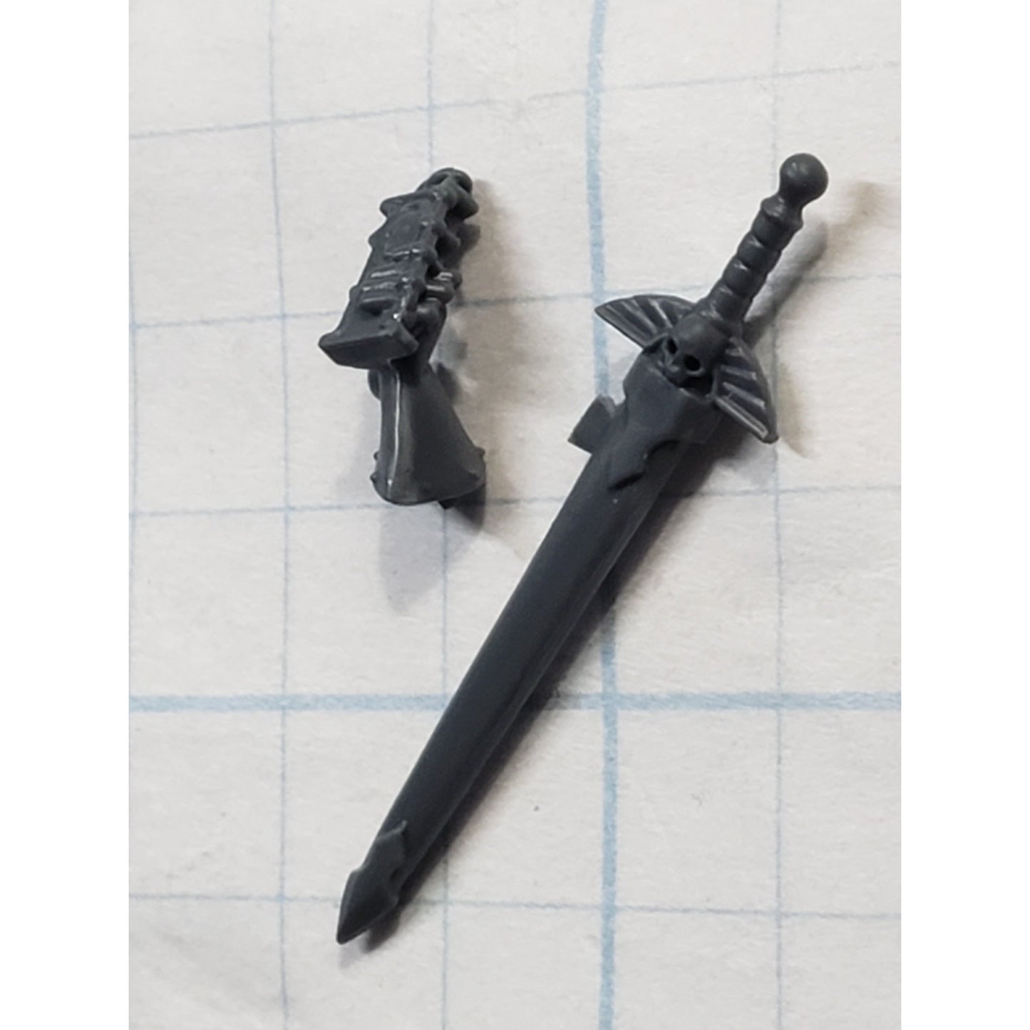 40K Adeptus Sororitas Bits Battle Sister Squad Superior Icon & Sword Sheath Set