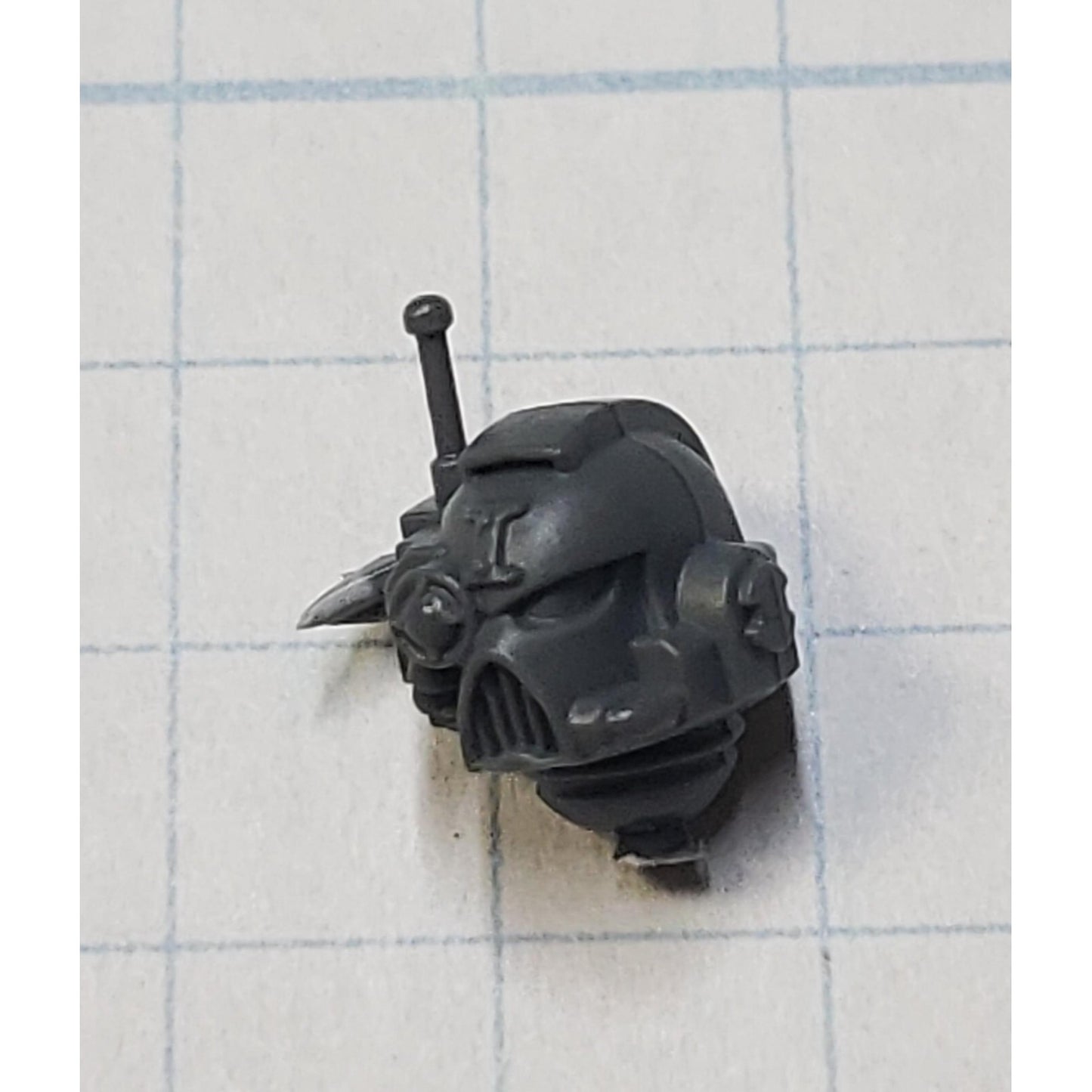 40k Deathwatch Bits Upgrade Targeter Helmet Head w Antenna #05